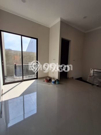 Rumah Luxury Modern Tanpa Renovasi di Duri Kosambi Jakarta Barat Rumah Luxury Modern Tanpa Renovasi di Duri Kosambi Jakarta Barat
