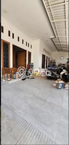 Jual Rumah Mewah Elegan Dengan View Eksklusif di Meruya, Jakarta Barat Jual Rumah Mewah Elegan Dengan View Eksklusif di Meruya, Jakarta Barat