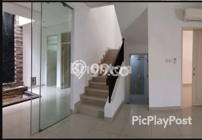 Rumah kawasan Puri Mansion, Akses ke Sekolah, LT 150m² Rumah kawasan Puri Mansion, Akses ke Sekolah, LT 150m²