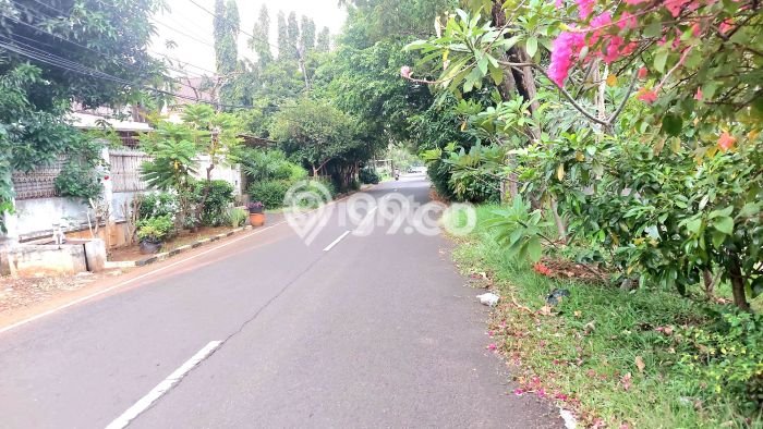 Tanah Dijual di Jakarta Barat Seluas 348m2 Strategis Tanah Dijual di Jakarta Barat Seluas 348m2 Strategis