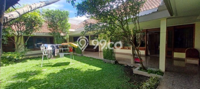 Rumah Luxury Modern Siap Huni di Supratman Bandung Rumah Luxury Modern Siap Huni di Supratman Bandung