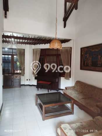 Hunian Mewah LB 250m2 Siap Huni Desain Elegan di Cipaganti, Bandung Hunian Mewah LB 250m2 Siap Huni Desain Elegan di Cipaganti, Bandung