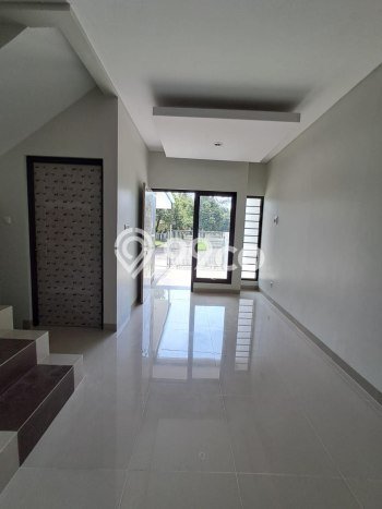 For Sale Rumah 3 Kamar Lokasi Ideal Bagus dan Strategis di Margahayu For Sale Rumah 3 Kamar Lokasi Ideal Bagus dan Strategis di Margahayu
