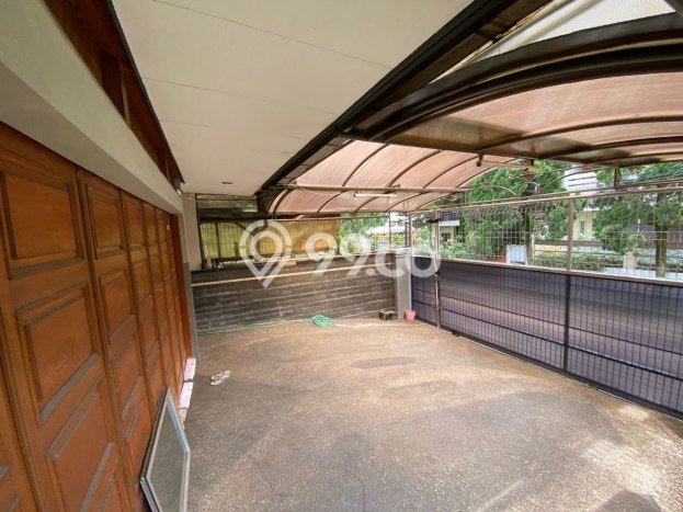 For Sale! Luxury House LT 741m2 Desain Modern di Pasteur For Sale! Luxury House LT 741m2 Desain Modern di Pasteur
