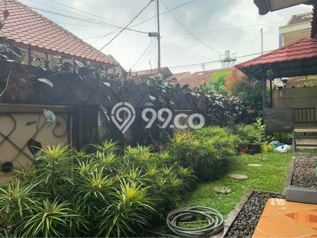 For Sale! Luxury House LT 250m2 Desain Elegan di Turangga For Sale! Luxury House LT 250m2 Desain Elegan di Turangga