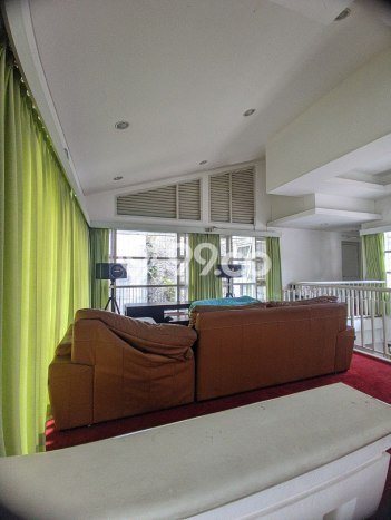Siap Huni Rumah Mewah 5 Kamar di Sukasari Dekat ke Mana Saja Siap Huni Rumah Mewah 5 Kamar di Sukasari Dekat ke Mana Saja