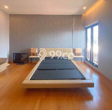 Hunian Mewah Dijual LT 228m2 di Burangrang, Bandung Hunian Mewah Dijual LT 228m2 di Burangrang, Bandung