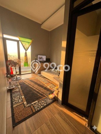 Ready to Use! Luxury House LT 200m2 Desain Modern di Burangrang Ready to Use! Luxury House LT 200m2 Desain Modern di Burangrang