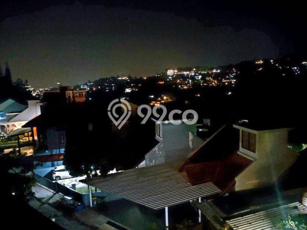 For Sale! Luxury House LT 160m2 Desain Elegan di Dago Pakar For Sale! Luxury House LT 160m2 Desain Elegan di Dago Pakar