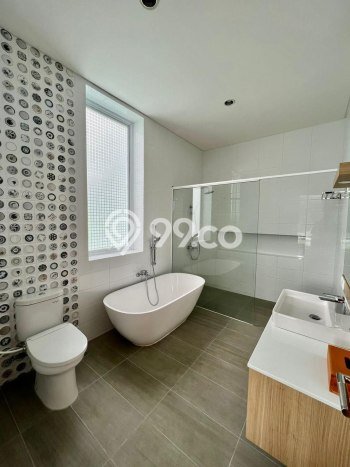 Rumah Elit Akses Mudah di Bandung Full Furnished Rumah Elit Akses Mudah di Bandung Full Furnished