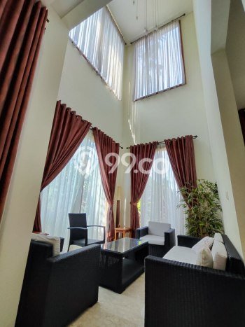 Dijual Rumah Luas Elegan Dengan View Eksklusif di Ciumbuleuit, Bandung Dijual Rumah Luas Elegan Dengan View Eksklusif di Ciumbuleuit, Bandung