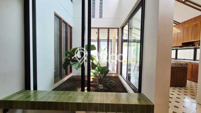 Vila Kawasan , Luas 0m2m², Akses ke Pusat Kota Vila Kawasan , Luas 0m2m², Akses ke Pusat Kota