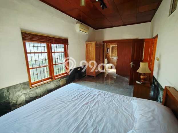 FOR SALE! Vila di , Area 500m2m², Posisi Strategis FOR SALE! Vila di , Area 500m2m², Posisi Strategis