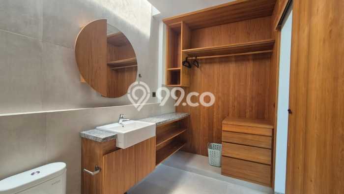 Disewakan Vila Strategis di , Area 0m2m², Area Terbaik Disewakan Vila Strategis di , Area 0m2m², Area Terbaik