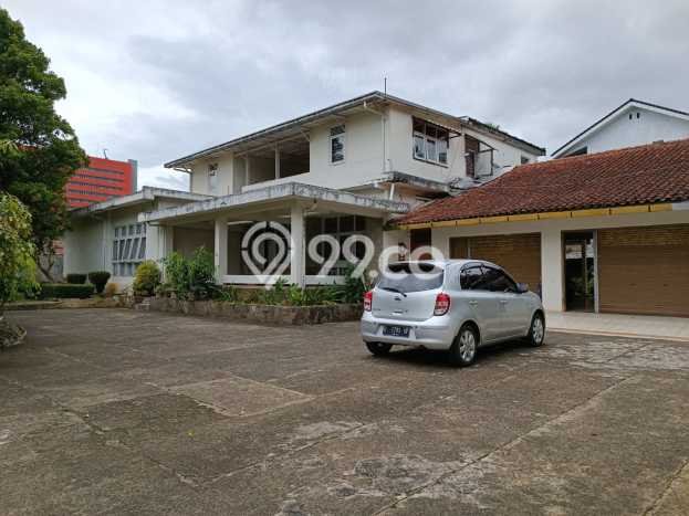 Hot Offer Hunian Mewah Ideal dan Luas di Cidadap, Bandung Hot Offer Hunian Mewah Ideal dan Luas di Cidadap, Bandung