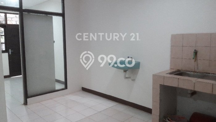 Rumah Modern 3 Kamar LT 102m2 di Taman Kopo Indah Rumah Modern 3 Kamar LT 102m2 di Taman Kopo Indah