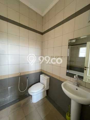 SPECIAL OFFER! Rumah area Pantai Indah Kapuk, 5 KT, Lingkungan Strategis, LT 276m² Bangunan 400m² SPECIAL OFFER! Rumah area Pantai Indah Kapuk, 5 KT, Lingkungan Strategis, LT 276m² Bangunan 400m²