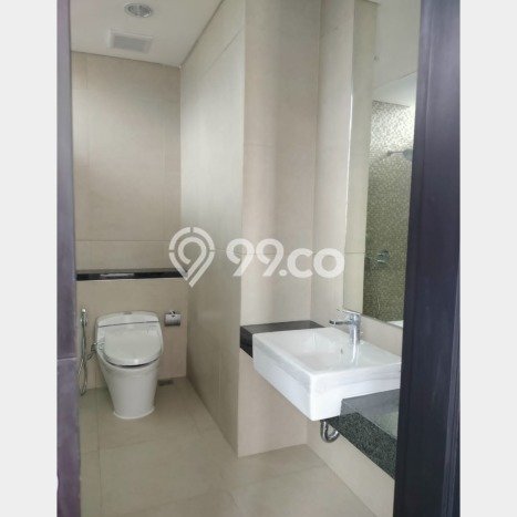 Rumah di Pantai Indah Kapuk, 3 KT, Dekat Fasilitas Umum, Luas 200m² LB 311m² Rumah di Pantai Indah Kapuk, 3 KT, Dekat Fasilitas Umum, Luas 200m² LB 311m²