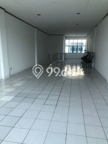 Disewakan Ruko di Kawasan Ramai Pantai Indah Kapuk Luas 75m2 Disewakan Ruko di Kawasan Ramai Pantai Indah Kapuk Luas 75m2