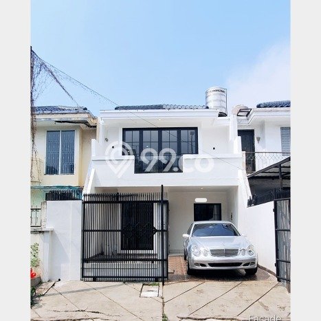 Disewakan! Rumah 3 Kamar Tidur &
2 Kamar Mandi di Pantai Indah Kapuk, Jakarta Utara Disewakan! Rumah 3 Kamar Tidur &
2 Kamar Mandi di Pantai Indah Kapuk, Jakarta Utara
