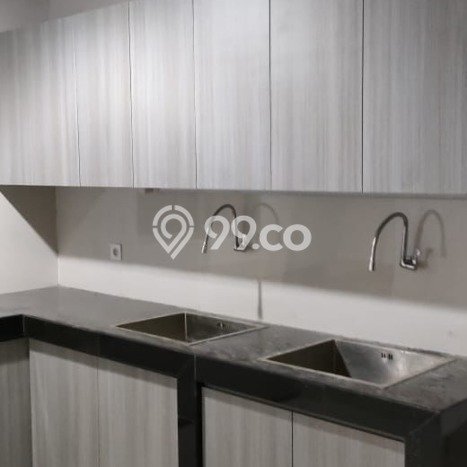 LOKASI STRATEGIS! Rumah di Pantai Indah Kapuk, Dekat Stasiun, 4 KT, Luas 300m² LB 453m² LOKASI STRATEGIS! Rumah di Pantai Indah Kapuk, Dekat Stasiun, 4 KT, Luas 300m² LB 453m²