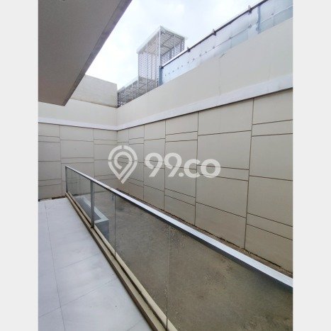 Rumah Asri area Pantai Indah Kapuk, 4 KM, Lingkungan Strategis, LT 300m² LB 435m² Rumah Asri area Pantai Indah Kapuk, 4 KM, Lingkungan Strategis, LT 300m² LB 435m²
