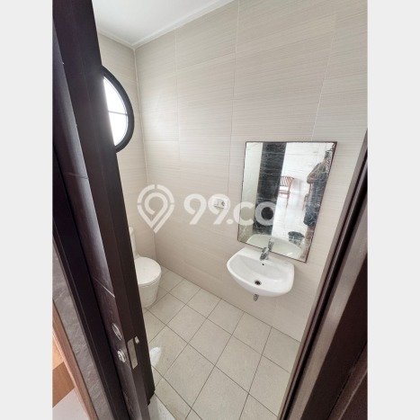 Rumah di Pantai Indah Kapuk, Akses ke Mall, LT 75m² Rumah di Pantai Indah Kapuk, Akses ke Mall, LT 75m²