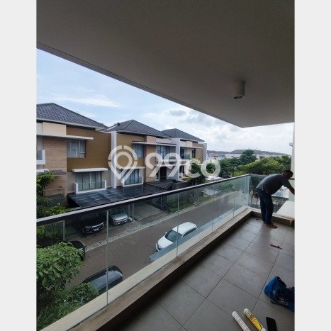 Rumah Asri area Pantai Indah Kapuk, 4 KM, Lingkungan Strategis, LT 300m² LB 435m² Rumah Asri area Pantai Indah Kapuk, 4 KM, Lingkungan Strategis, LT 300m² LB 435m²