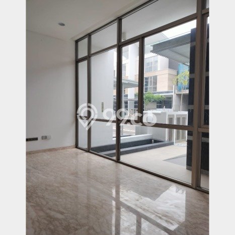 Rumah di Pantai Indah Kapuk, 3 KT, Dekat Fasilitas Umum, Luas 200m² LB 311m² Rumah di Pantai Indah Kapuk, 3 KT, Dekat Fasilitas Umum, Luas 200m² LB 311m²