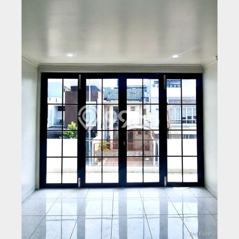 Disewakan! Rumah 3 Kamar Tidur &
2 Kamar Mandi di Pantai Indah Kapuk, Jakarta Utara Disewakan! Rumah 3 Kamar Tidur &
2 Kamar Mandi di Pantai Indah Kapuk, Jakarta Utara