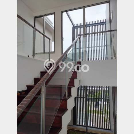 Rumah di Pantai Indah Kapuk, 3 KT, Dekat Fasilitas Umum, Luas 200m² LB 311m² Rumah di Pantai Indah Kapuk, 3 KT, Dekat Fasilitas Umum, Luas 200m² LB 311m²