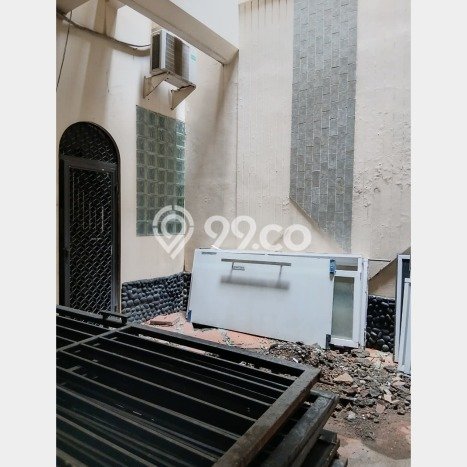 Rumah Luxury Modern Tanpa Renovasi di Pluit Jakarta Utara Rumah Luxury Modern Tanpa Renovasi di Pluit Jakarta Utara