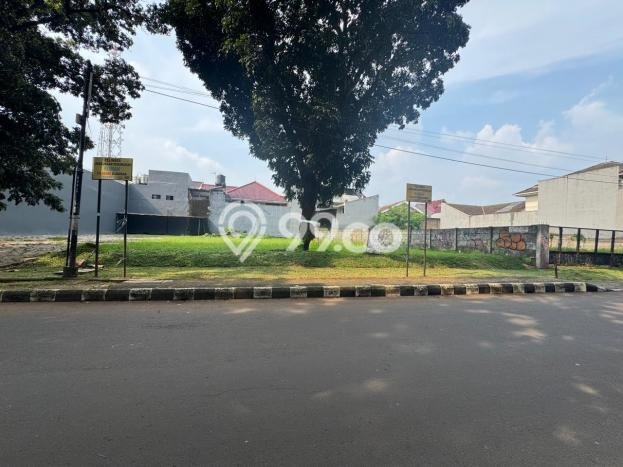 Tanah Dijual Lokasi Strategis di Tangerang Selatan dengan Luas 600m2 Tanah Dijual Lokasi Strategis di Tangerang Selatan dengan Luas 600m2