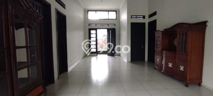 Dijual Rumah Luas Elegan Dengan View Cantik di Kota Baru Parahyangan, Bandung Dijual Rumah Luas Elegan Dengan View Cantik di Kota Baru Parahyangan, Bandung