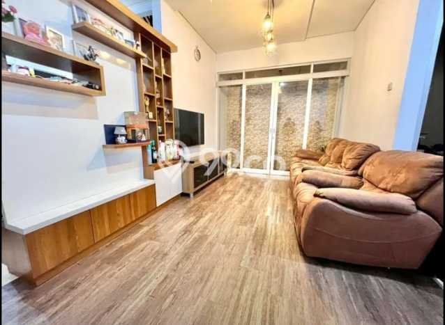 Hunian Elit LB 180m2 Siap Pakai Desain Elegan di Mekar Wangi, Bandung Hunian Elit LB 180m2 Siap Pakai Desain Elegan di Mekar Wangi, Bandung