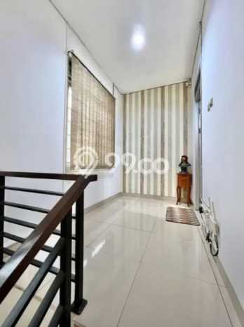 Hunian Elit LB 180m2 Siap Pakai Desain Elegan di Mekar Wangi, Bandung Hunian Elit LB 180m2 Siap Pakai Desain Elegan di Mekar Wangi, Bandung