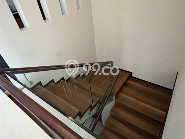 Rumah Minimalis area , Bandung, LT 390m2m² LB 650m2m² Rumah Minimalis area , Bandung, LT 390m2m² LB 650m2m²