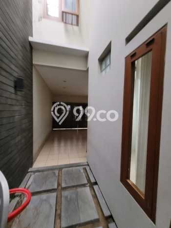 Rumah Lokasi Strategis area Setra Sari, Bandung, Luas 349m2m² LB 350m2m² Rumah Lokasi Strategis area Setra Sari, Bandung, Luas 349m2m² LB 350m2m²