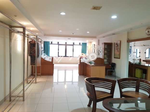 Ruko Dijual di Prime Area Bandung Luas 300m2 Ruko Dijual di Prime Area Bandung Luas 300m2