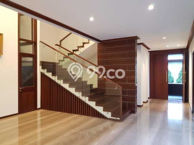 Rumah Elit Modern Siap Huni di Setra Duta Bandung Rumah Elit Modern Siap Huni di Setra Duta Bandung