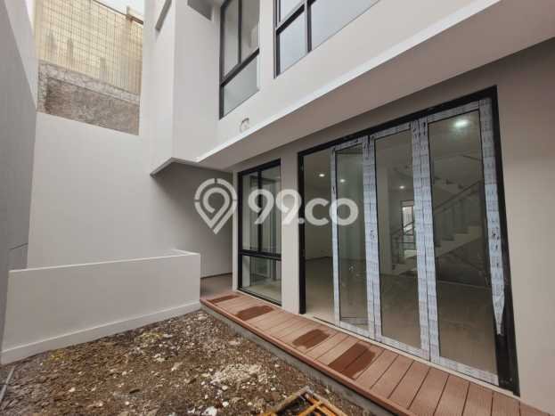 Rumah Luxury Modern Tanpa Renovasi di Setra Duta Bandung Rumah Luxury Modern Tanpa Renovasi di Setra Duta Bandung