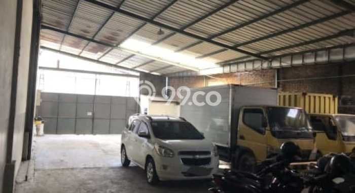 INVESTASI POTENSIAL! Gudang Kawasan Margahayu, Luas 1500m², Potensi Keramaian Tinggi INVESTASI POTENSIAL! Gudang Kawasan Margahayu, Luas 1500m², Potensi Keramaian Tinggi