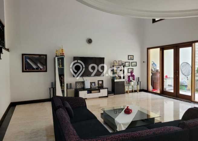 PROPERTI UNGGULAN! Rumah Strategis area , LT 714m2m² Bangunan 850m2m² PROPERTI UNGGULAN! Rumah Strategis area , LT 714m2m² Bangunan 850m2m²