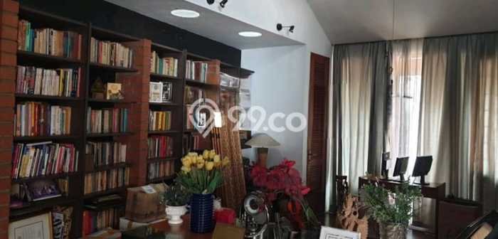 Rumah Elit Modern Tanpa Renovasi di Dago Bandung Rumah Elit Modern Tanpa Renovasi di Dago Bandung