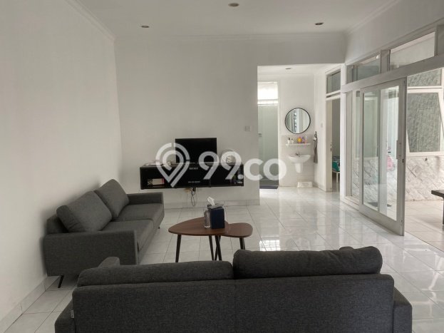 Sewa Rumah Harga Terjangkau di Singgasana Bandung Punya 3 Kamar Tidur Sewa Rumah Harga Terjangkau di Singgasana Bandung Punya 3 Kamar Tidur