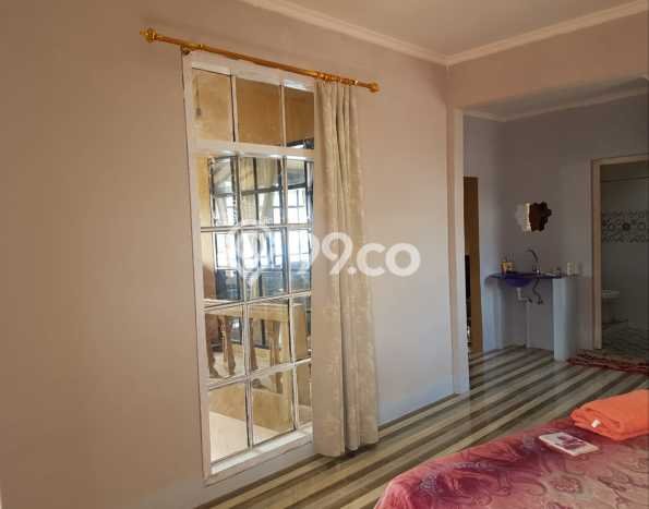 DIJUAL CEPAT! Rumah Nyaman di , Bandung, Luas 180m2m² LB 250m2m² Bisa Nego! DIJUAL CEPAT! Rumah Nyaman di , Bandung, Luas 180m2m² LB 250m2m² Bisa Nego!