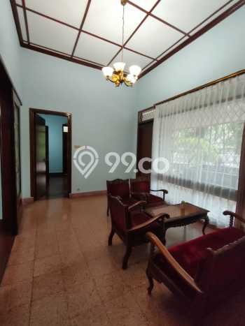 Rumah Premium di Bandung Strategis Kondisi Terawat Rumah Premium di Bandung Strategis Kondisi Terawat