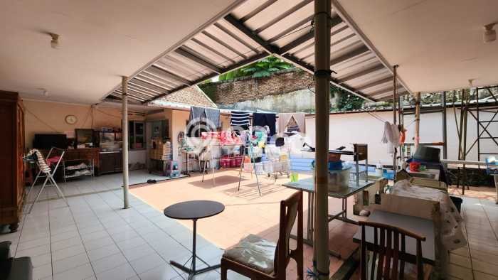 For Sale! Luxury House LT 522m2 Desain Elegan di Sayap Dago For Sale! Luxury House LT 522m2 Desain Elegan di Sayap Dago