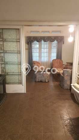 Rumah Luxury Modern Tanpa Renovasi di Burangrang Bandung Rumah Luxury Modern Tanpa Renovasi di Burangrang Bandung