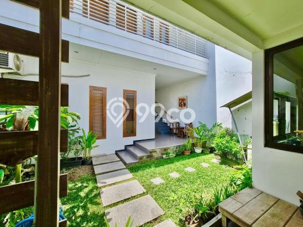 PROPERTI UNGGULAN! Rumah Strategis di Kerobokan, LT 158m² Bangunan 130m² PROPERTI UNGGULAN! Rumah Strategis di Kerobokan, LT 158m² Bangunan 130m²